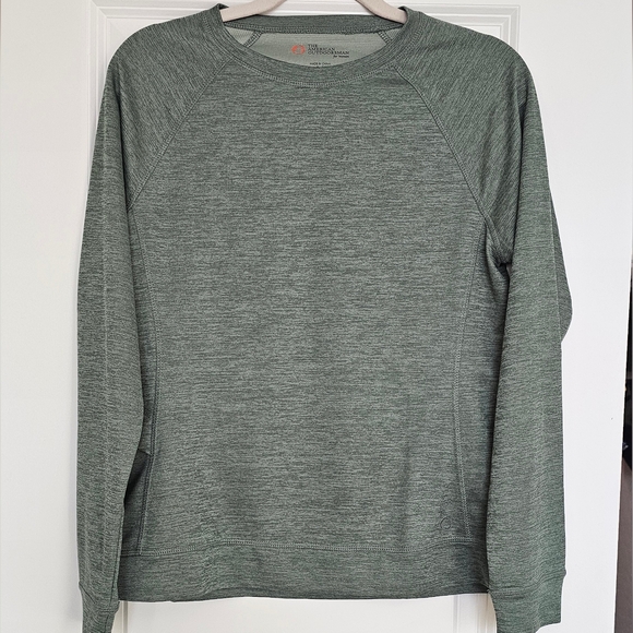 the american outdoorsman Tops - The American Outdoorsman Women's Performance Pullover Top Green Size M